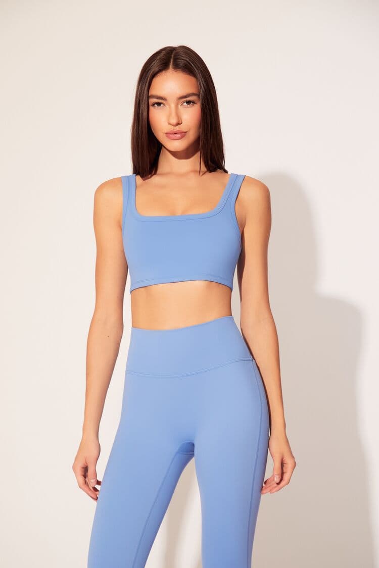 Kare Yaka Sporcu Sütyeni