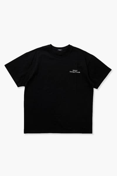 Line Art Detaylı Tişört